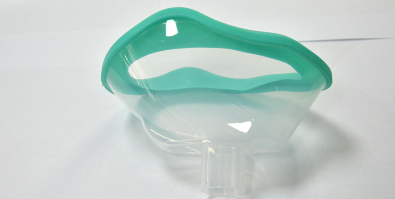 哪些因素影響雙色注塑成型精度？